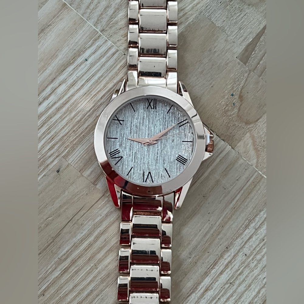 Fashion Watch Accutime Brand - Picture 2 of 9